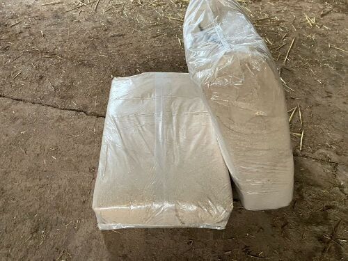 10 PLATTS KILN DRIED FINE SAWDUST BALES