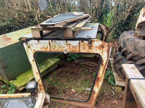 DAVID BROWN 885 TRACTOR CAB & DOORS