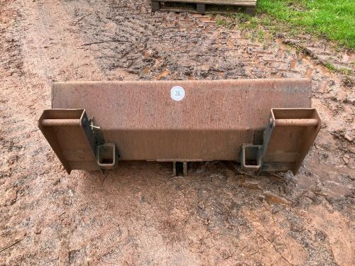 4' LOADER BUCKET (38)