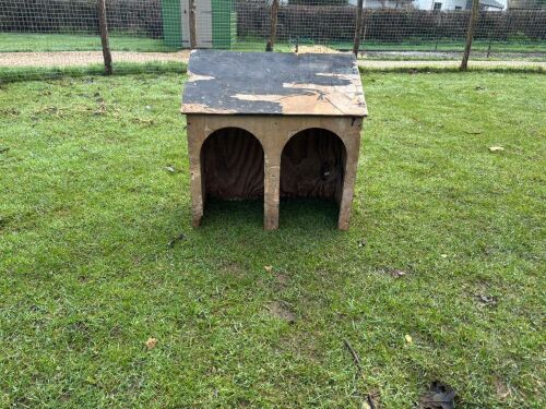 CHICKEN/DUCK DUAL NEST BOX