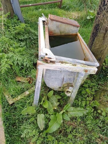 IAE TIP OVER TROUGH
