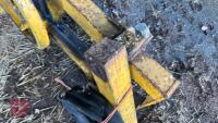 GRAYS BALE HANDLER - 11