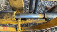 GRAYS BALE HANDLER - 17