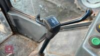 1992 MASSEY FERGUSON 3065 4WD TRACTOR - 52