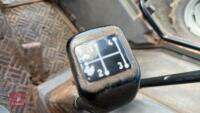 1992 MASSEY FERGUSON 3065 4WD TRACTOR - 53