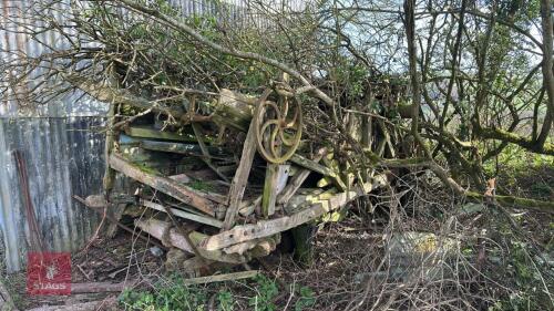 VINTAGE THRESHING MACHINE (S/R)