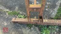 REAR TWIN BALE SPIKE - 4