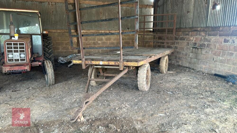 14' 10'' TURNTABLE BALE/FLAT TRAILER