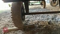 14' 10'' TURNTABLE BALE/FLAT TRAILER - 16