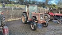 1976 INTERNATIONAL 674 2WD TRACTOR - 4