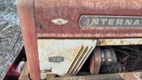 1976 INTERNATIONAL 674 2WD TRACTOR - 62