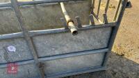 BATEMAN GALVANISED CATTLE CRUSH - 7