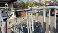 BATEMAN GALVANISED CATTLE CRUSH - 35