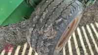2000 KRONE ROUND PACK 1250 BALER - 7