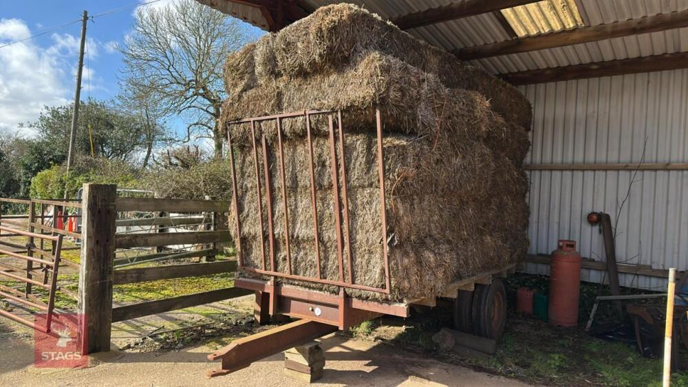 28 BALES OF STRAW AND TRAILER