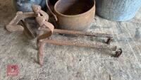 BIN, KETTLE & COULDRONS - 4