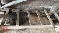 1.45M WORK BENCH & VICE - 9