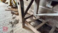 1.45M WORK BENCH & VICE - 10