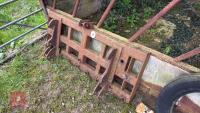 BALE SPIKE HEADSTOCK/FRAME - 2