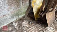 MIXED HAND TOOLS - 9