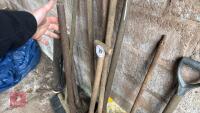 MIXED HAND TOOLS - 17