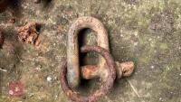 4 D-SHACKLES & CHAINS - 6