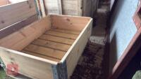 4 MIXED WOODEN STORAGE CRATES - 10