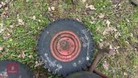 4 WHEELS & TYRES - 13