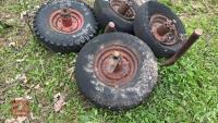 4 WHEELS & TYRES - 15