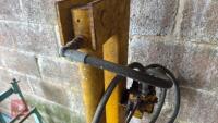HYDRAULIC LOG SPLITTER - 10