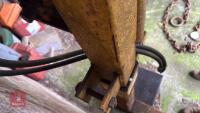HYDRAULIC LOG SPLITTER - 19