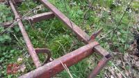 FLAT EIGHT BALE GRAB - 19