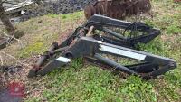 QUICKE 2300E FRONT END LOADER - 2