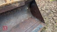 3' 6'' LOADER BUCKET - 4