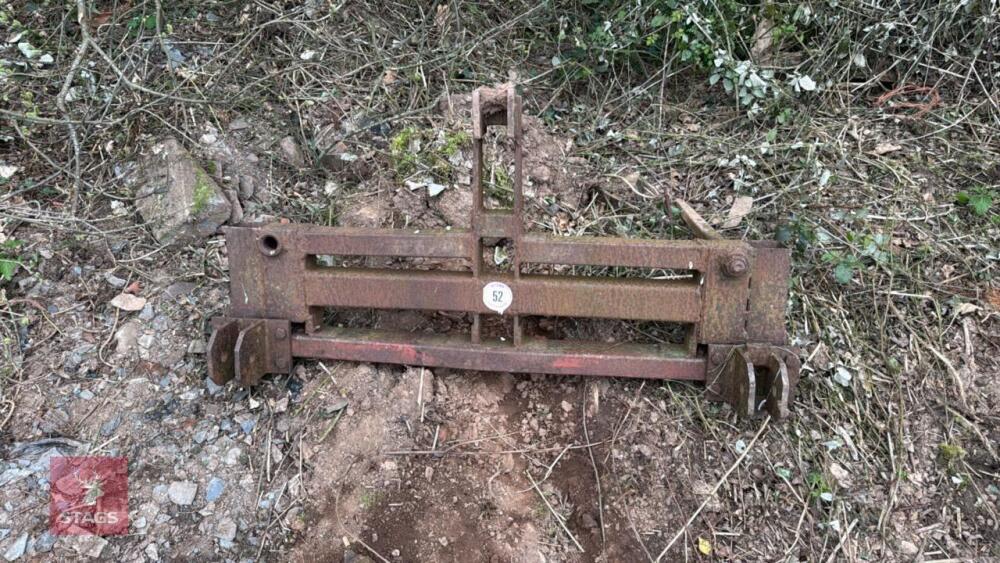 BALE SPIKE FRAME