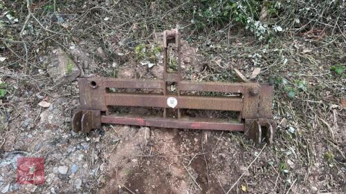 BALE SPIKE FRAME