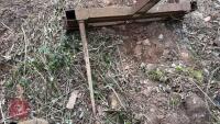 BALE SPIKE FRAME - 4