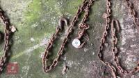 2 SMALL TOW CHAINS - 2