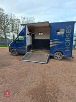 2009 RENAULT DCI 120 2 HORSE LORRY