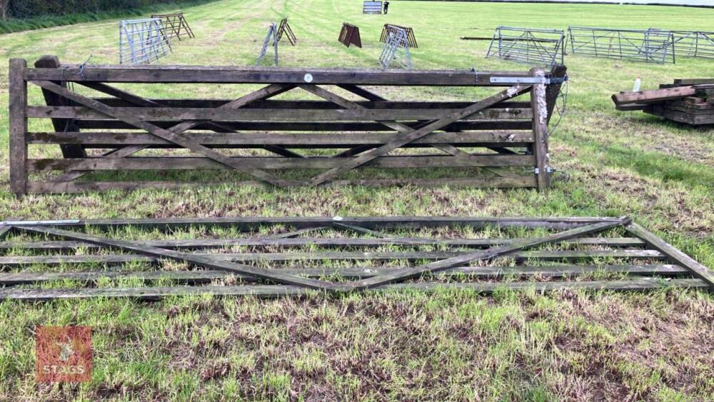 15' 10'' WOODEN FIELD GATE