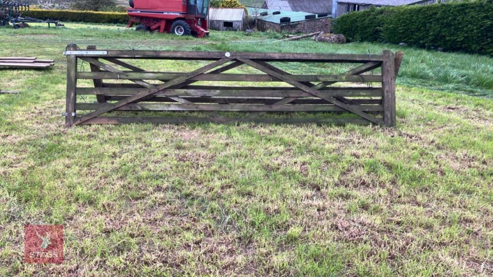 16' WOODEN FIELD GATE