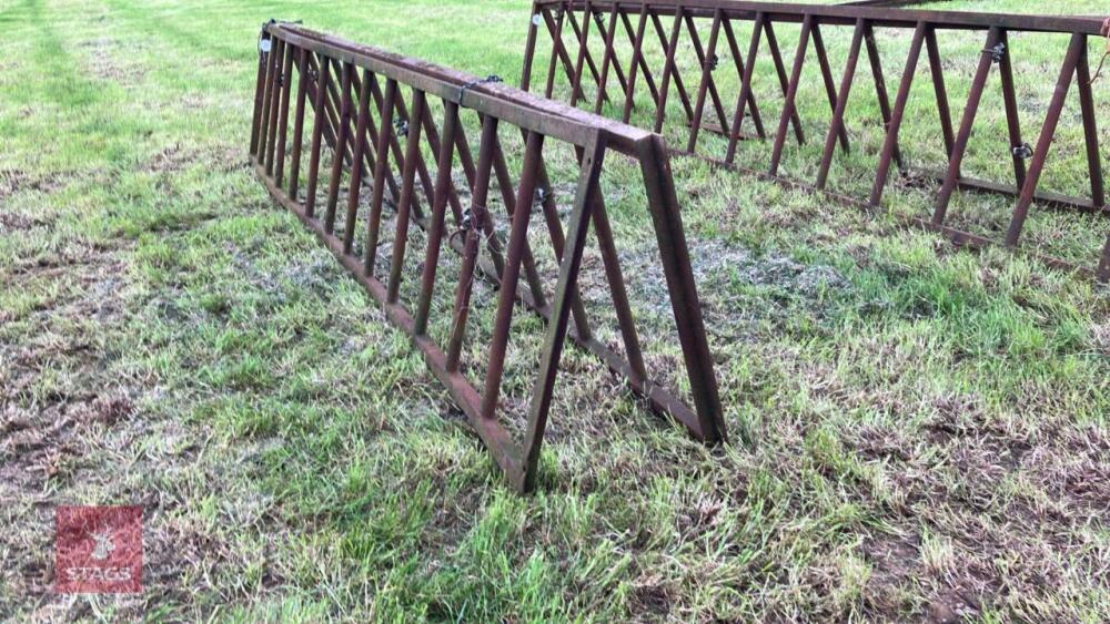 2 X 14' 11'' CATTLE FEED BARRIERS