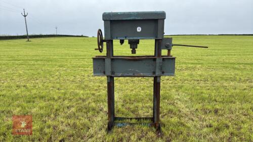 LAYCOCK HYDRAULIC HEAVY DUTY PRESS