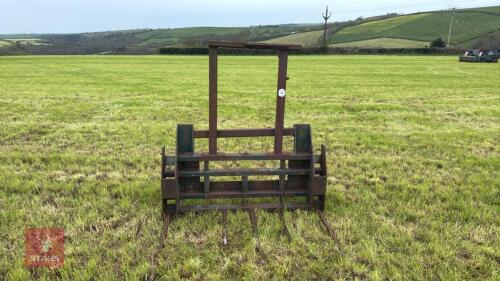 TELEHANDLER MUCK FORK