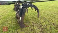 2004 JCB MUCK FORK - 9