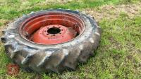 COMPLETE TRACTOR WHEEL - 7