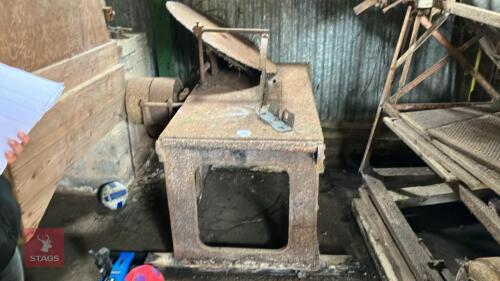 CAST IRON MERCH BROTHERS SAW BENCH