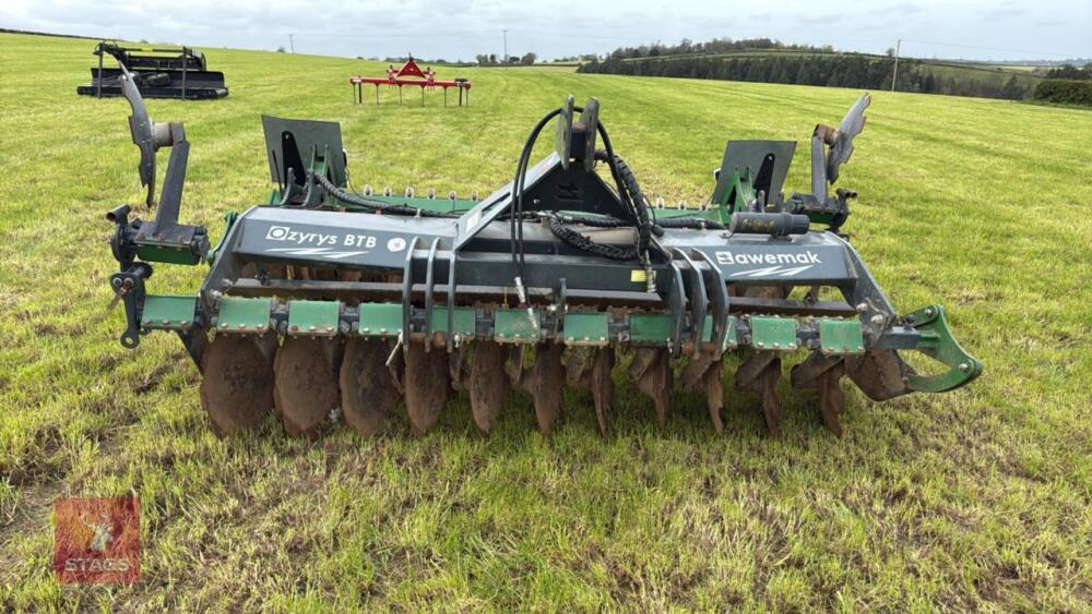 AWEMAK OZYRYS BTB 3M DISC HARROWS