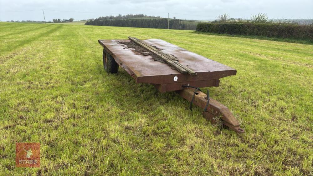 11' SINGLE AXLE METAL TRAILER
