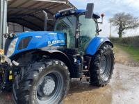 2015 NEW HOLLAND T7.235 4WD TRACTOR - 75
